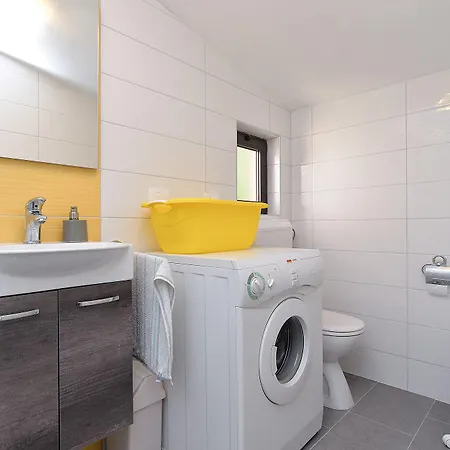 Apartment Vesna 1642 Pula