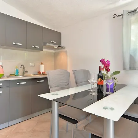 Apartman Vesna 1642 Póla
