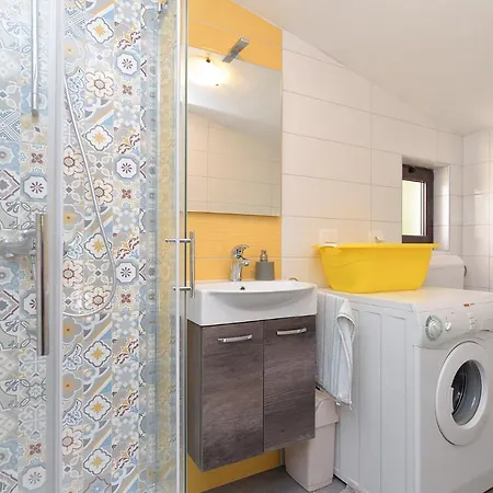 Apartment Vesna 1642 Pula