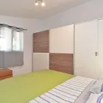 Vesna 1642 * Pula